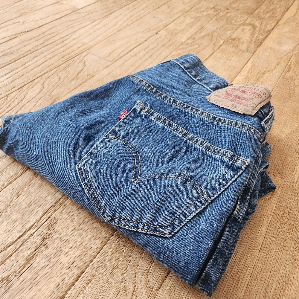 Levi's 550 Relaxed Fit Mens 36x30 Blue Jeans Denim Red Tab